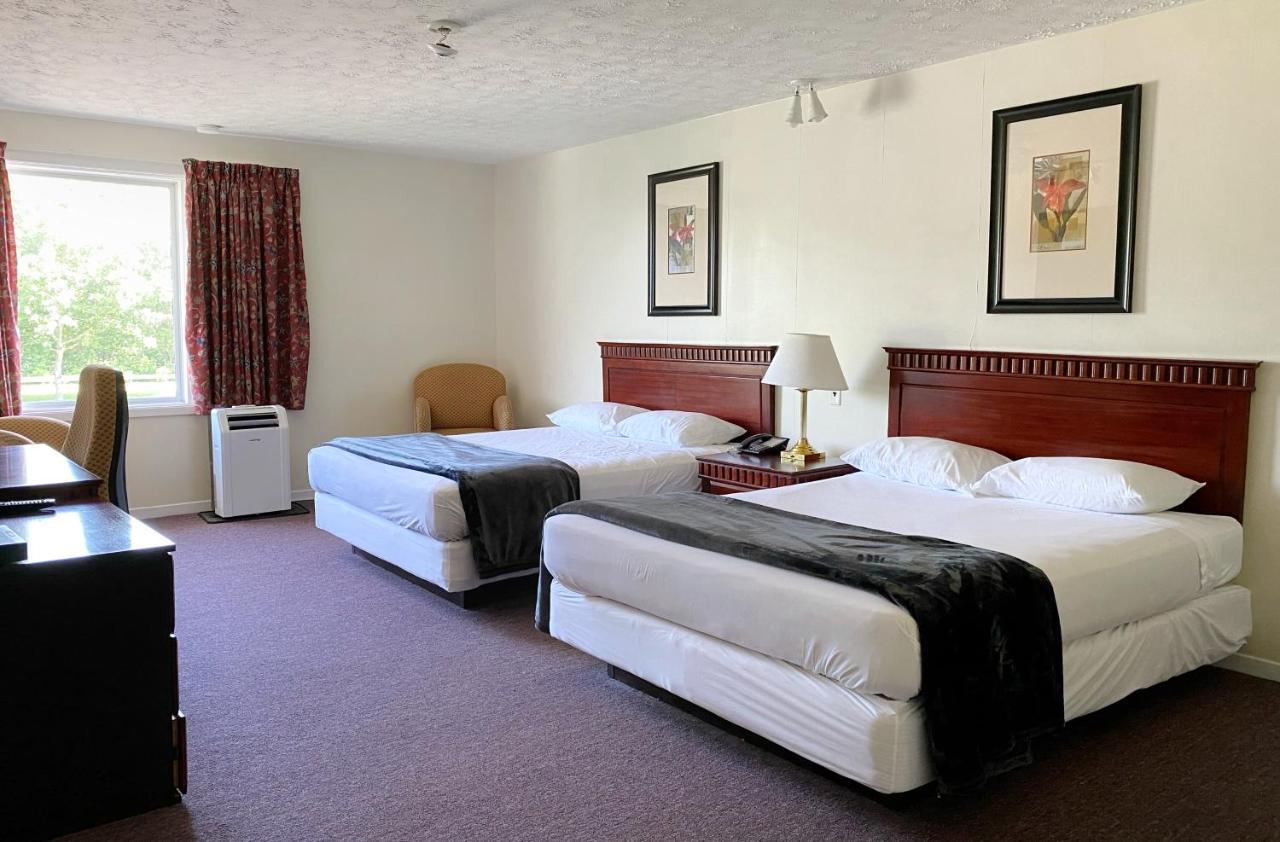 The Fort Nashwaak Motel フレデリクトン エクステリア 写真
